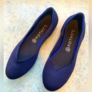Rothy’s round toe flats, size 10, navy